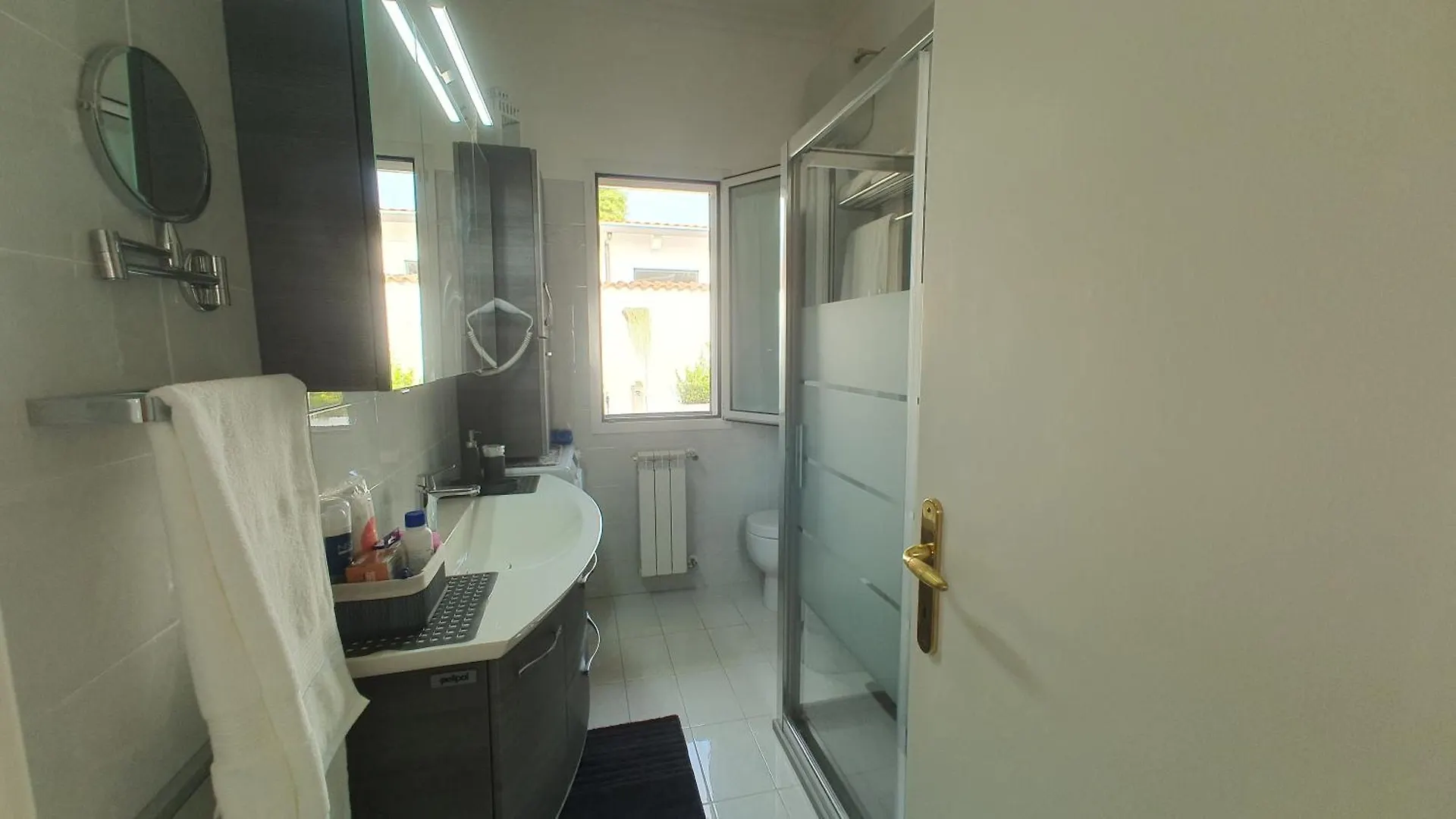 Lilli Home Urban Garden - Private Garden And Reserved Free Parking In Detached House Surrounded By The Greenery Of Rome Apartment