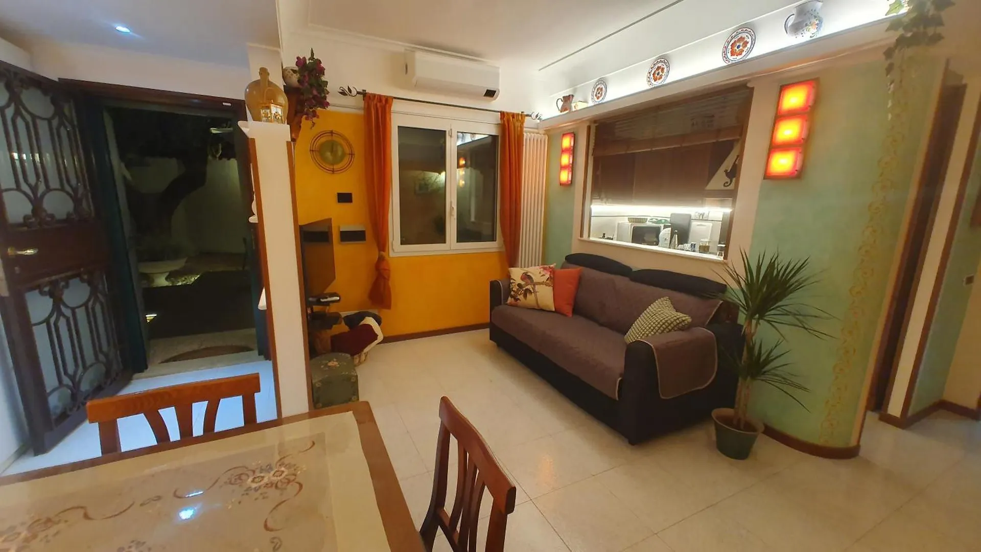 Apartment Lilli Home Urban Garden - Private Garden And Reserved Free Parking In Detached House Surrounded By The Greenery Of Rome