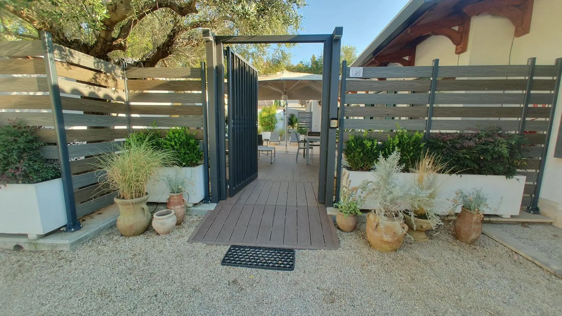 Lilli Home Urban Garden - Private Garden And Reserved Free Parking In Detached House Surrounded By The Greenery Of Rome