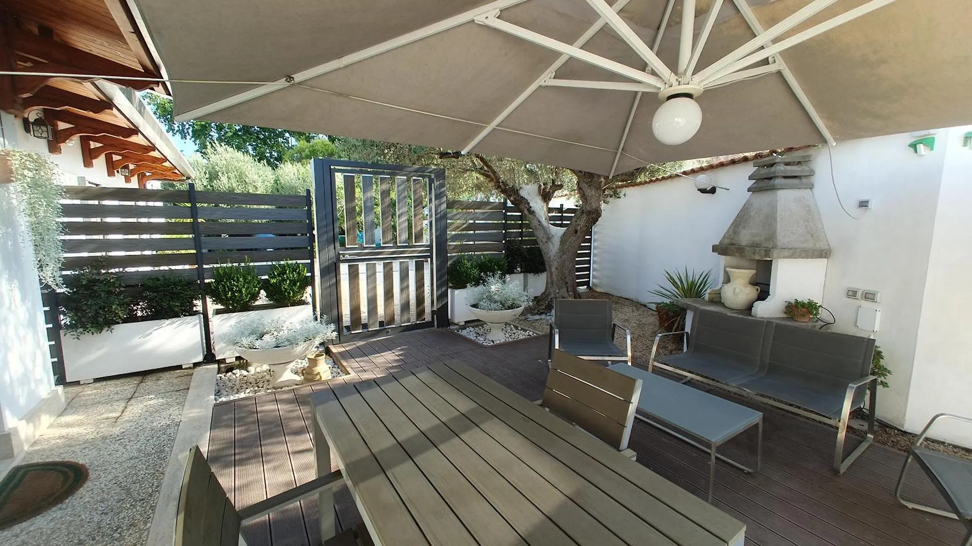 Lilli Home Urban Garden - Private Garden And Reserved Free Parking In Detached House Surrounded By The Greenery Of Rome