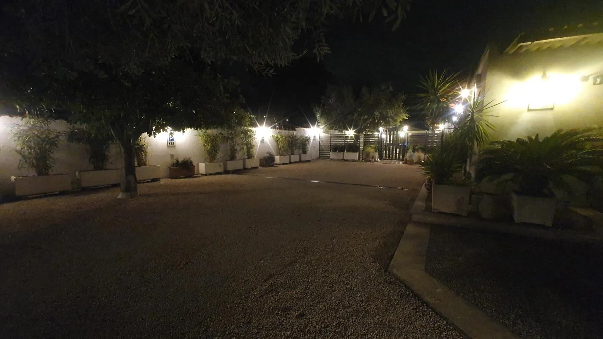 Lilli Home Urban Garden - Private Garden And Reserved Free Parking In Detached House Surrounded By The Greenery Of Rome