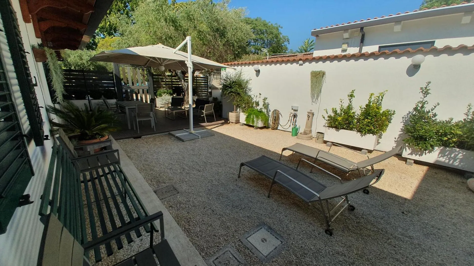 Apartment Lilli Home Urban Garden - Private Garden And Reserved Free Parking In Detached House Surrounded By The Greenery Of Rome