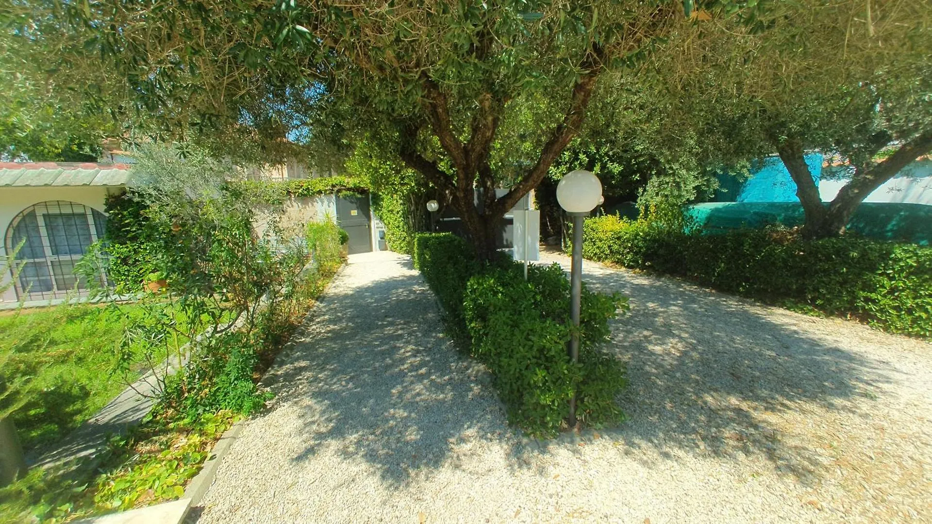 Lilli Home Urban Garden - Private Garden And Reserved Free Parking In Detached House Surrounded By The Greenery Of Rome Apartment